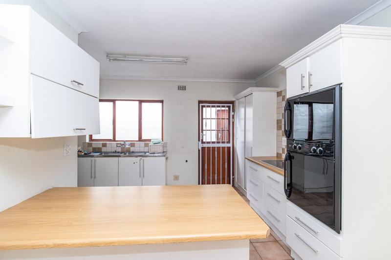 4 Bedroom Property for Sale in Constantia Western Cape